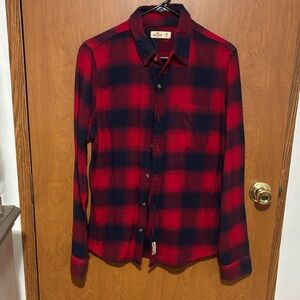Hollister Red and Black Plaid Men's Shirt